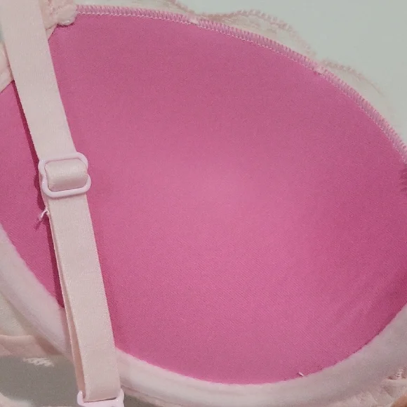 PINK Victoria's Secret Lace Push Up Underwire Bra - Light Pink - Picture 6 of 11